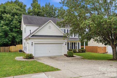 5116 Balsam Bark Lane pending home in Waterstone, Fort Mill, SC