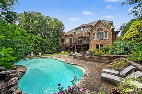 Homes in Weddington Chase, Marvin