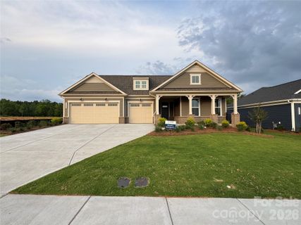 2527 Serene Avenue