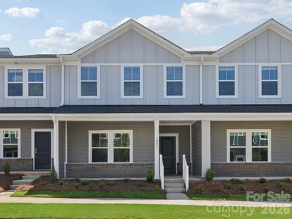 108 Ciara Place active home in Crossrail, Mooresville, NC