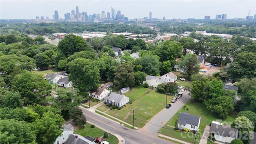 1321 Camp Greene Street pending home in Enderly Park, Charlotte, NC