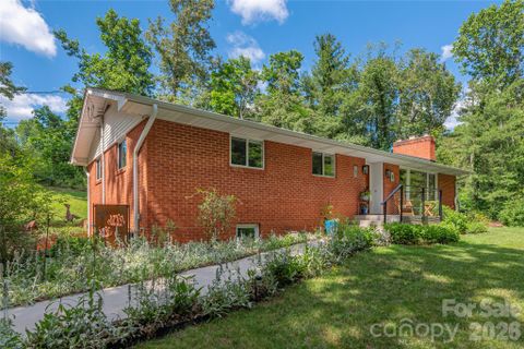 90 Bell Road pending home in Haw Creek, Asheville, NC