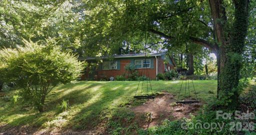 112 Darcus Lane