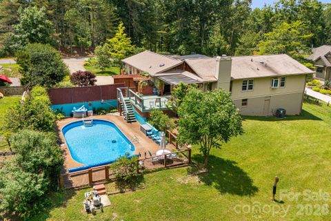 43 Chadwick Wade Drive pending home in Rollingwoods Estates, Asheville, NC