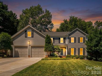 11220 Shandon Way Lane pending home in Wexford, Charlotte, NC
