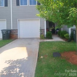 1455 Cypress Loop