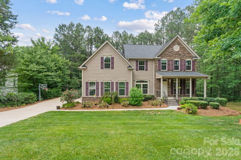 237 Ashmore Circle active home in Falls Cove, Troutman, NC