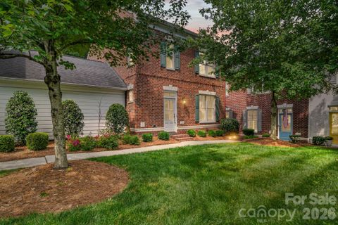 718 Kingsley Way pending home in Belmont Reserve, Belmont, NC