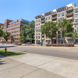 718 W Trade Street