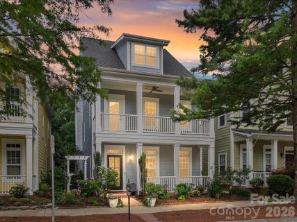 1733 Lela Avenue pending home in Lela Court, Charlotte, NC