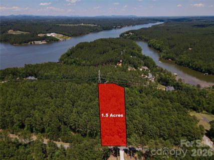 1074 W Hidden Cove Lane pending home in Paradise Harbor, Connelly Springs, NC
