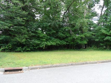 0 Oakwood Street pending home in Woodland Acres, Morganton, NC