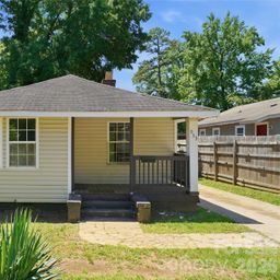 933 Rowan Street