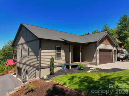 154 156 Dogwood Drive