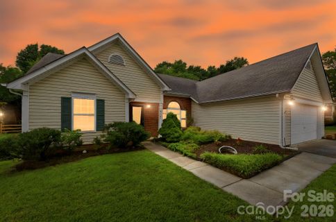 9421 Foggy Meadow Road pending home in Eastfield, Charlotte, NC