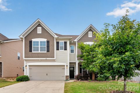 2392 Palmdale Walk Drive active home in Forest Grove, Fort Mill, SC