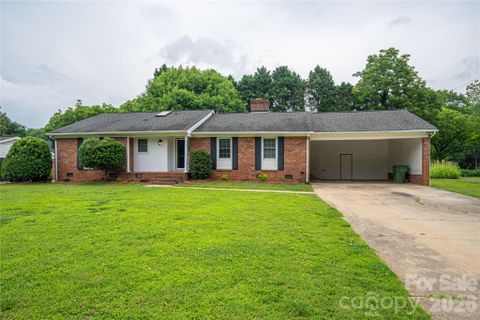 Homes in Woodland Park, Mount Holly