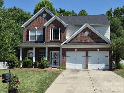 6229 Roseway Court active home in Rocky River Crossing, Harrisburg, NC
