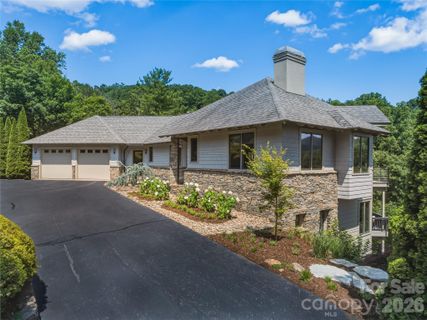 47 Garland Drive