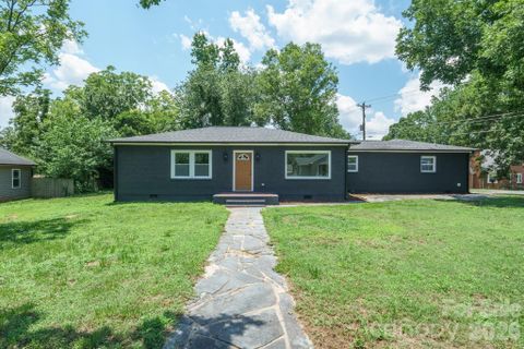 841 Murphy Street