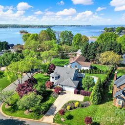 120 Royal Pointe Way