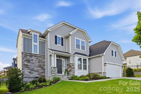 2107 Masons Bend Drive active home in Masons Bend, Fort Mill, SC