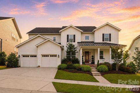 2081 Masons Bend Drive active home in Masons Bend, Fort Mill, SC
