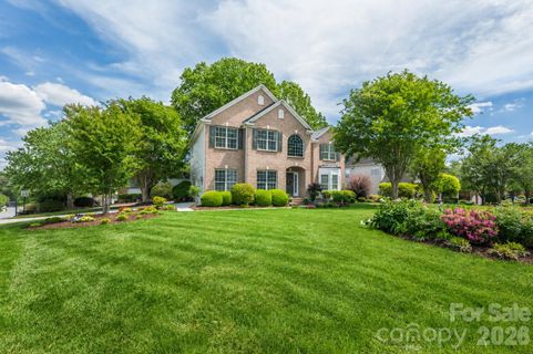 15936 Northstone Drive active home in Northstone, Huntersville, NC