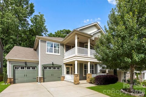 7116 Toxaway Lane pending home in Hubbard Falls, Charlotte, NC
