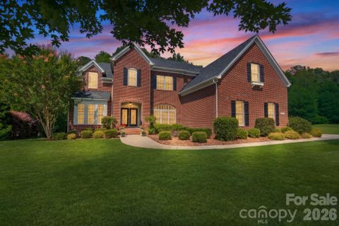 415 Five Leaf Lane pending home in Hollister, Waxhaw, NC