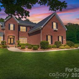 415 Five Leaf Lane