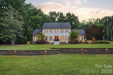 2516 Greenbrook Parkway sold home in Providence Woods South, Matthews, NC