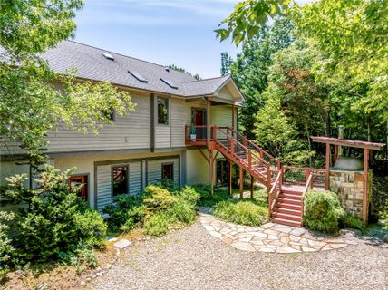 Homes in Toms Creek, Black Mountain