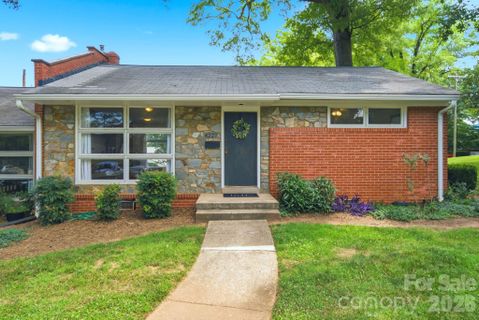 4227 Cheltenham Road pending home in Cotswold Homes, Charlotte, NC