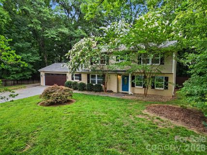 7111 Cedar Lake Court sold home in Shadow Lake, Charlotte, NC
