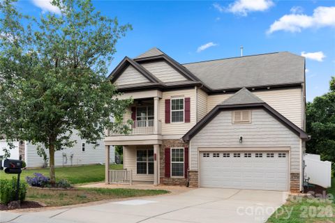 523 Danson Drive active home in Stafford Oaks, Fort Mill, SC
