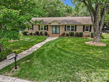 2143 Knickerbocker Drive sold home in McClintock Woods, Charlotte, NC