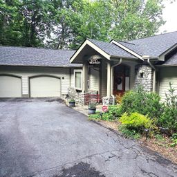 1015 High Vista Drive