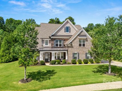 10704 Waxhaw Manor Drive pending home in The Chimneys Of Marvin, Waxhaw, NC