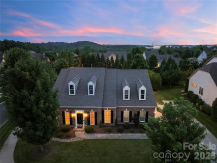 14703 Long Iron Drive pending home in Skybrook North Parkside, Huntersville, NC