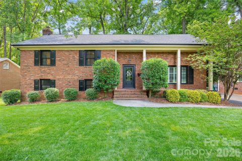 3724 Champaign Street pending home in Beverly Woods, Charlotte, NC