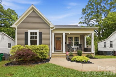 1204 Condon Street pending home in Oaklawn Park, Charlotte, NC
