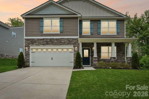 Homes in Azalea Ridge, Mount Holly