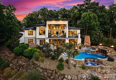 106 Norcross Lane