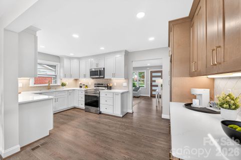 1434 Waddell Street active home in Oaklawn Park, Charlotte, NC