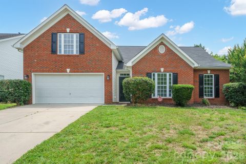 13409 Planters Row Drive active home in Planters Walk, Charlotte, NC