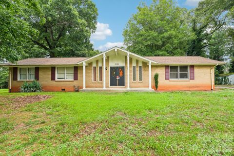 2130 23rd Street Place pending home in Havenwood, Hickory, NC