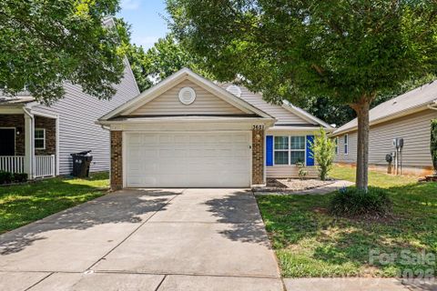 3621 Ernie Drive sold home in Belmar Place, Charlotte, NC