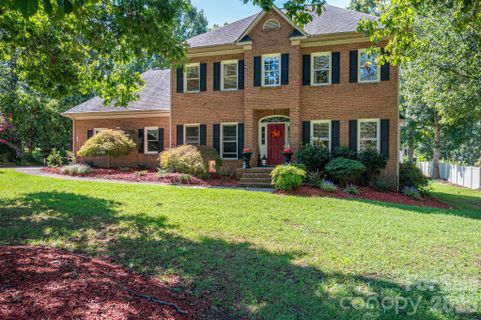 109 Nemans Cove pending home in Crown Creek, Cherryville, NC