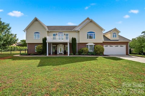 Homes in Bakersview Meadows, Hickory